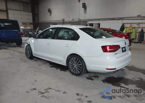 2015 Volkswagen Jetta 1.8T Sport from USA, damaged, VIN 3VWD17AJ2FM427343